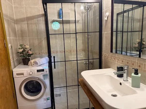 Merkez Kaleici Muhtesem Bahceli Villa Antalya