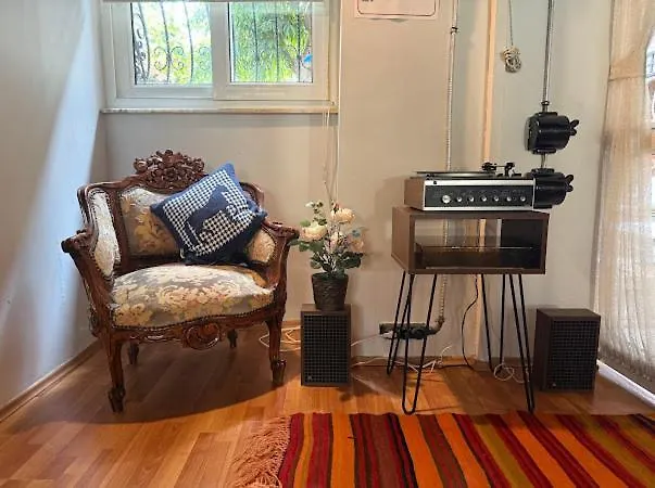 Merkez Kaleici Muhtesem Bahceli * Antalya