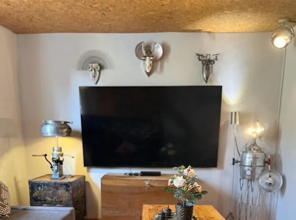 Merkez Kaleici Muhtesem Bahceli *